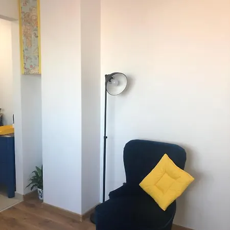 Travel And Discover @ Smart Near Metro Appartement Boekarest